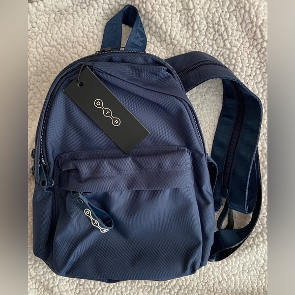 Dare to Roam Blue Convertible Maven Day Pack - Picture 8 of 13